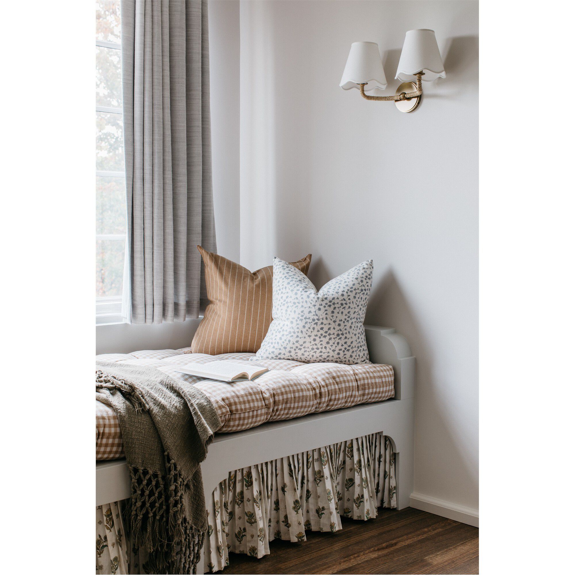 Olia Medium Wall Sconce,